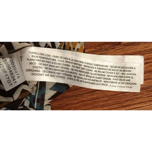 Ariat Aztec Print Sheer V-Neck Blouse with Beaded Neckline - Size Large - Picture 11 of 12